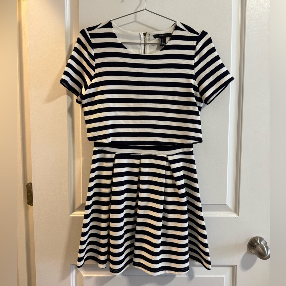 Forever 21 Navy Blue and White Dress